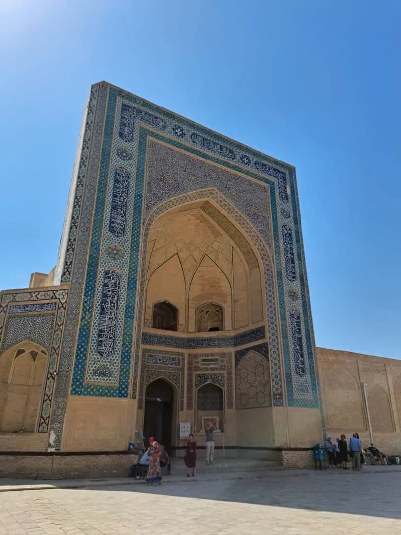 Bukhara, Jewel of Uzbekistan: A Journey Through History, Architecture, and Traditions