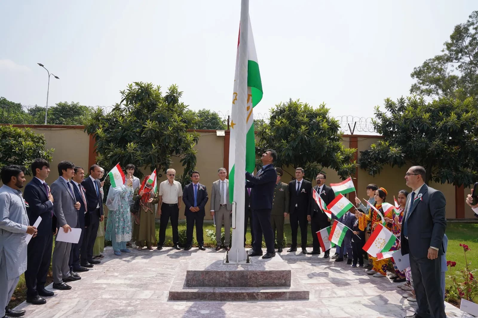 H.E. Shorifzoda Yusuf Toir Marks Tajikistan’s Independence Day in Pakistan